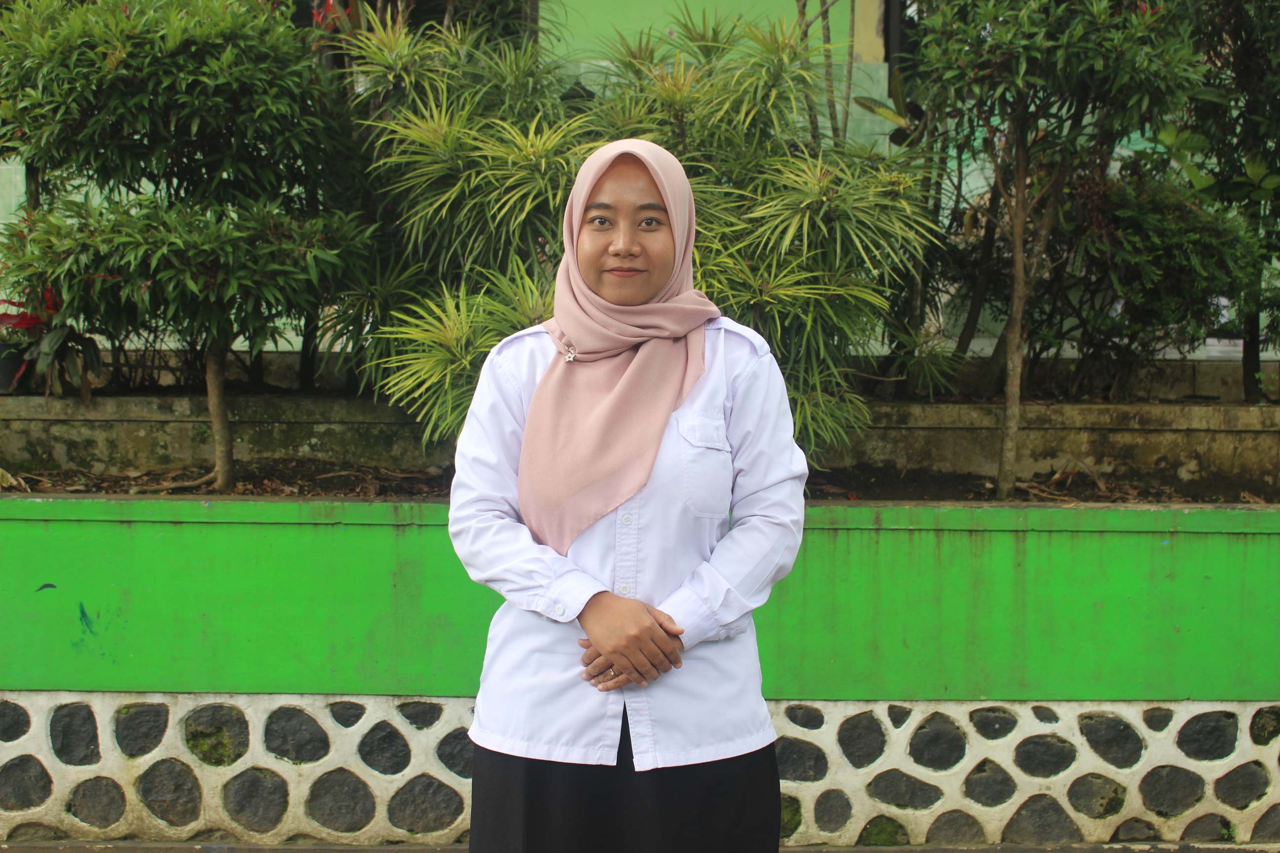 SITI NURVIKA, S.Psi | Guru