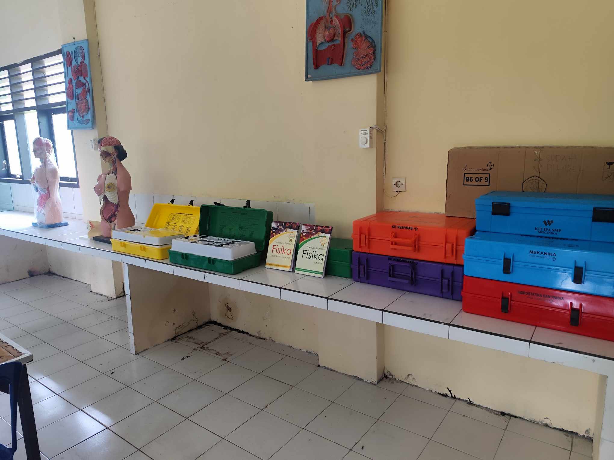 Peralatan Laboratorium